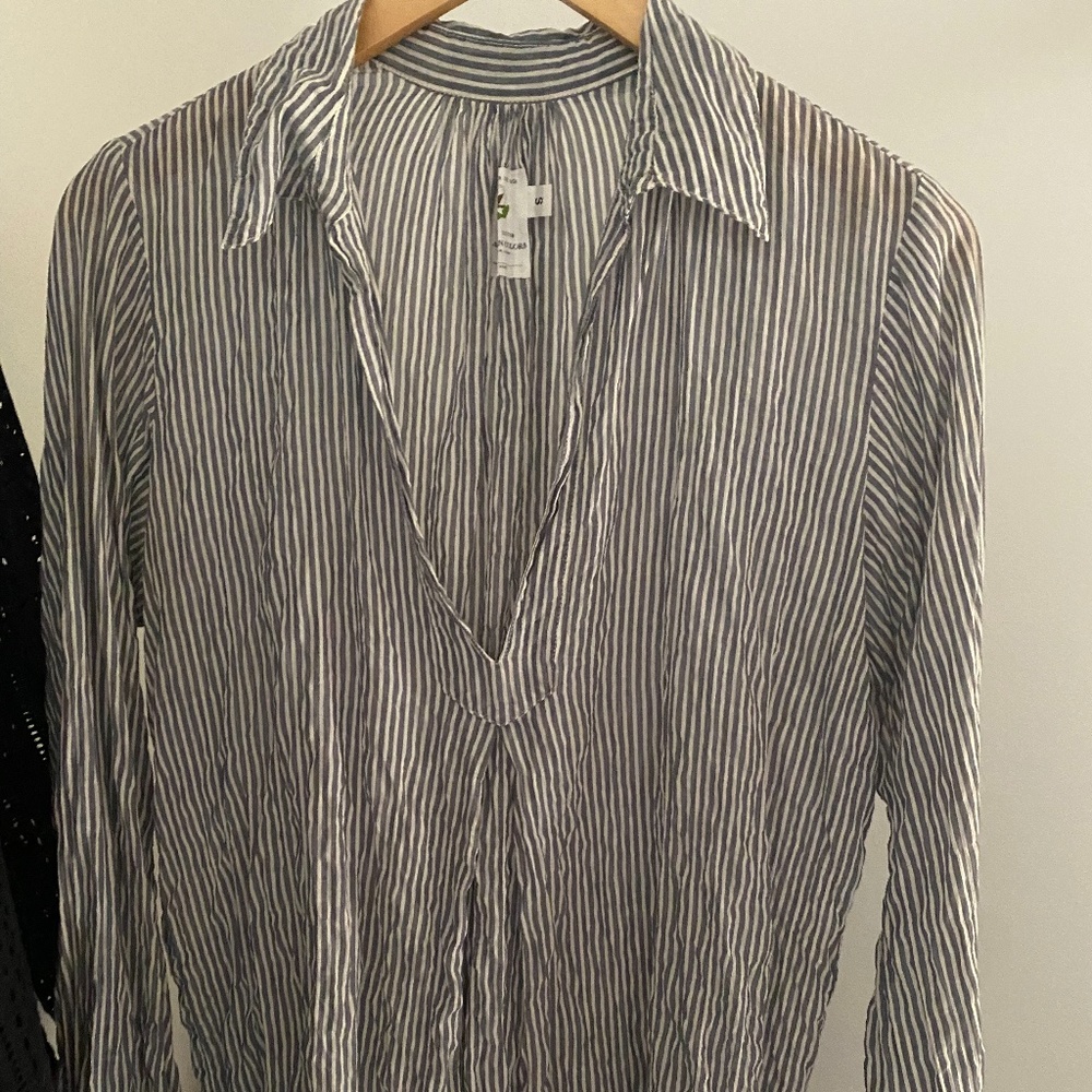 American Colors by Alex Lehr ORGANIC cotton blouse, v-neck